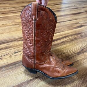 Women’s Acme Boots Size 7M